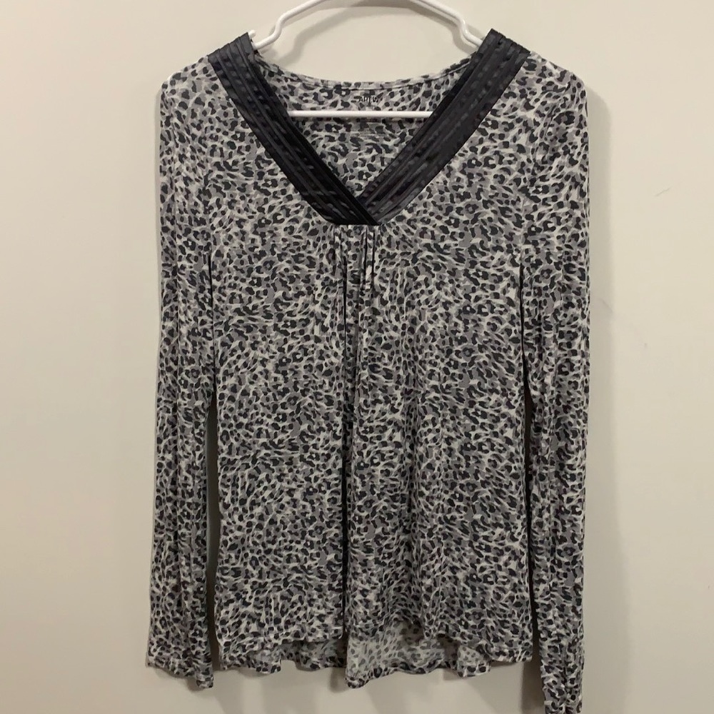 Apt. 9 long sleeve tunic interesting collar Size S